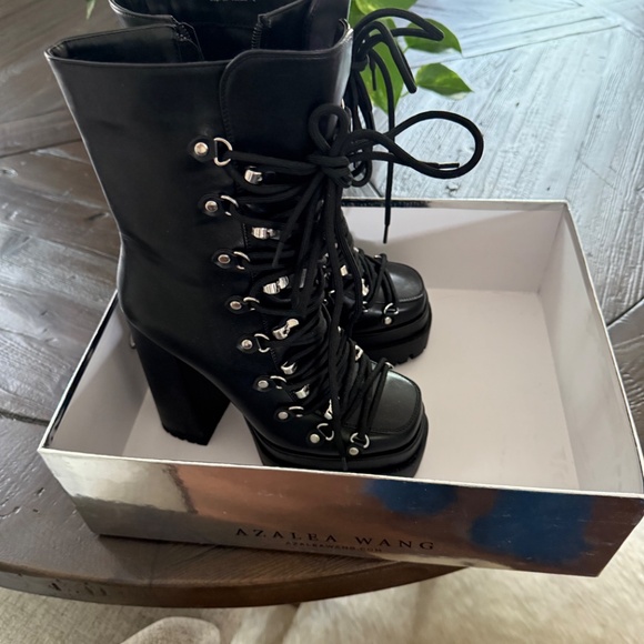 Azalea Wang Boots - Picture 2 of 3